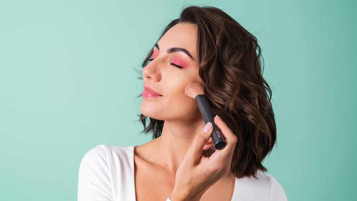The Art of Makeup: Expert Explains How Cosmetology Enhances Beauty And Self-Expression