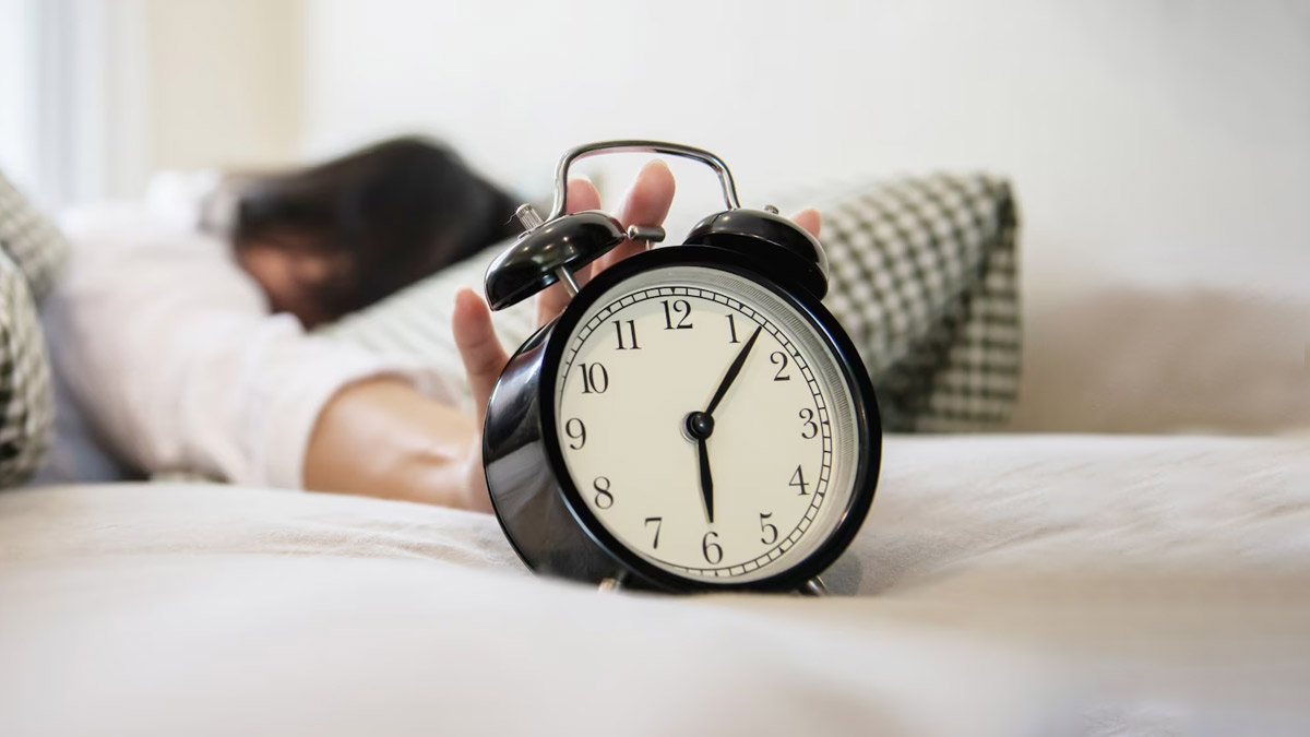 How Maintaining A Sleep Schedule Boosts Your Heart Health: Ways To Create One 